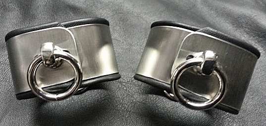Edle Fesseln der O aus Edelstahl 40mm